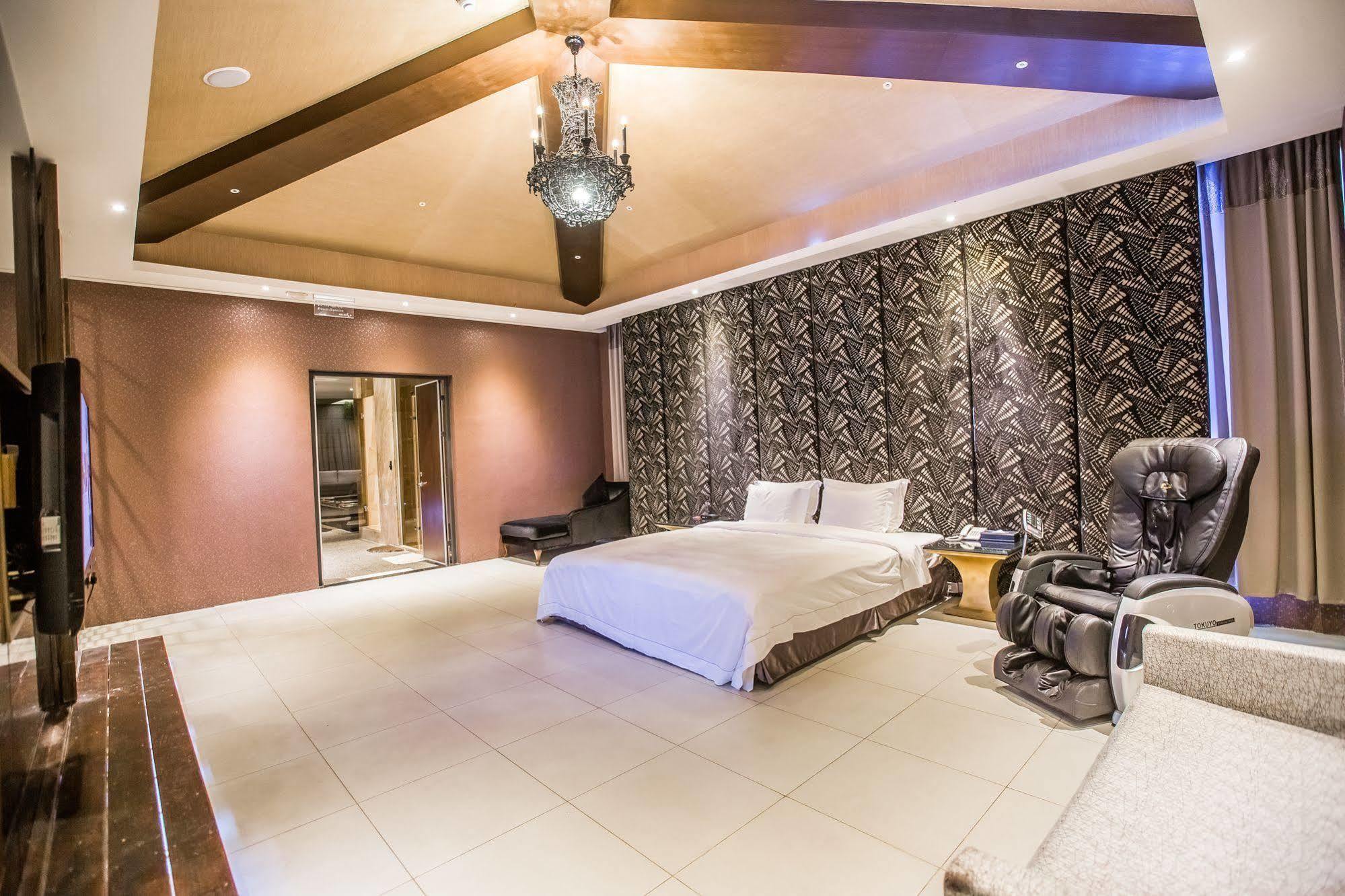 Ohya Chain Boutique Motel Taoyuan Dış mekan fotoğraf